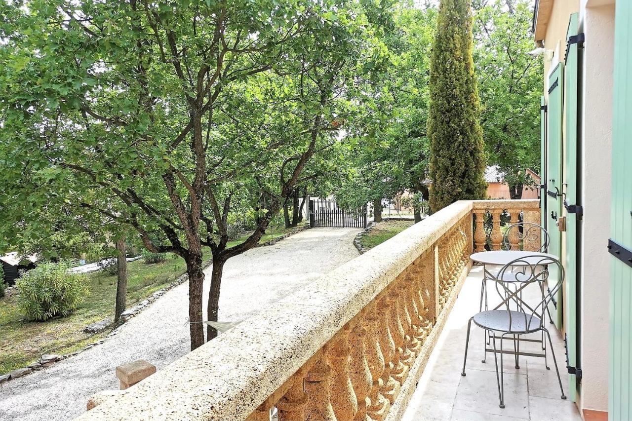 La Villa Du Petit Bois Les Lavandes Faucon  Exterior foto